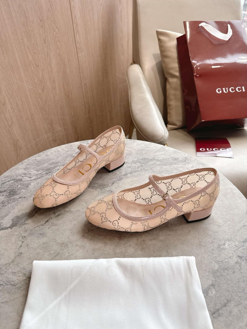 Gvc*1 flat shoes
